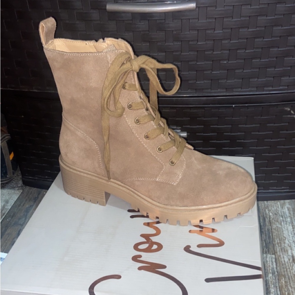 Brand New Crown Vintage Combat Boots
